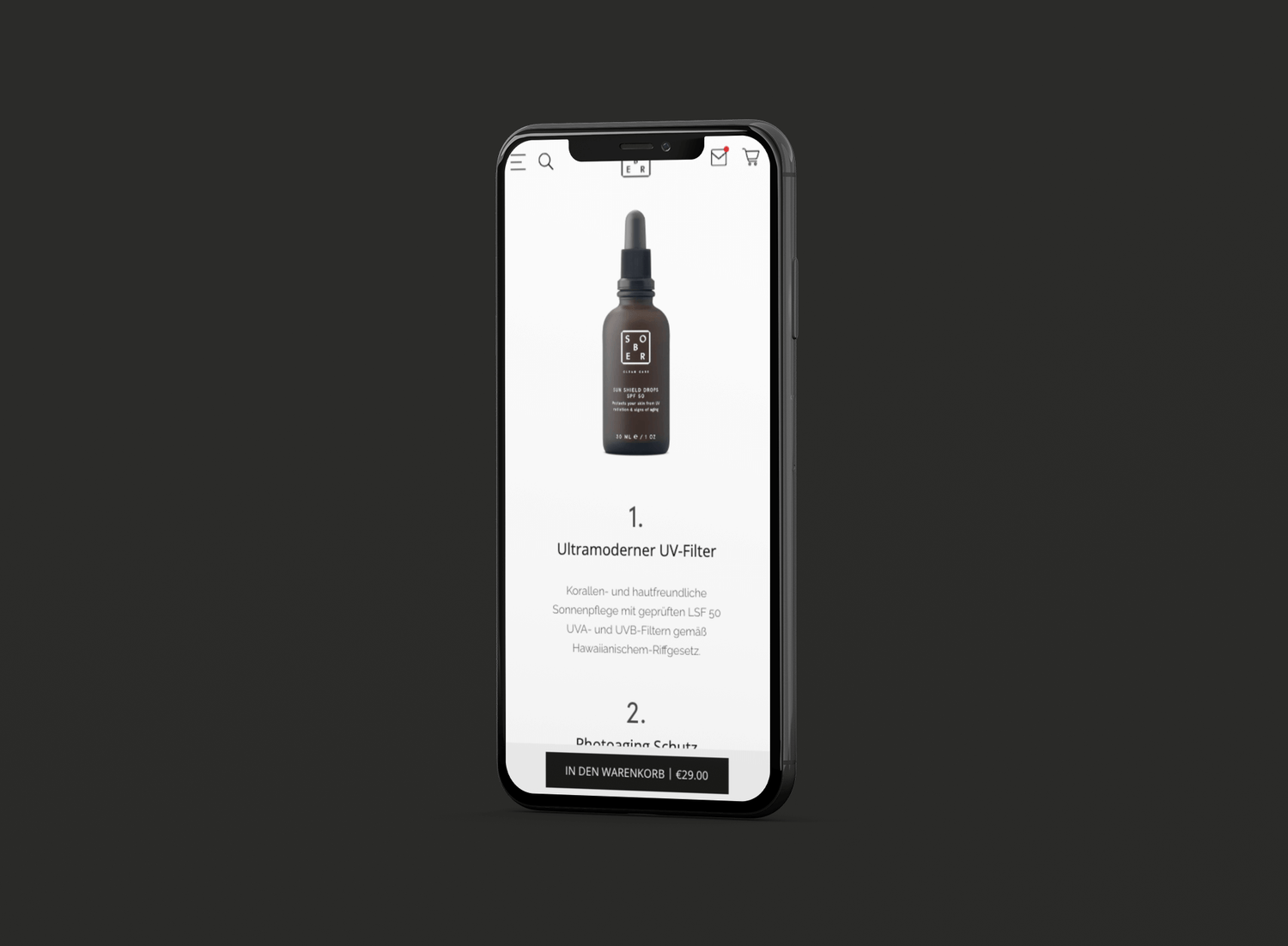 Smartphone zeigt Online-Shopseite mit dunkler Pipettenflasche Sonnenschutzmittel LSF50 und Warenkorb-Button